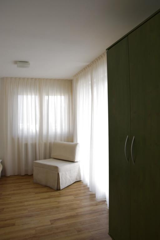 ריבה דל גארדה Villa Mazzano מראה חיצוני תמונה