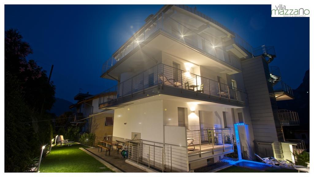 ריבה דל גארדה Villa Mazzano מראה חיצוני תמונה